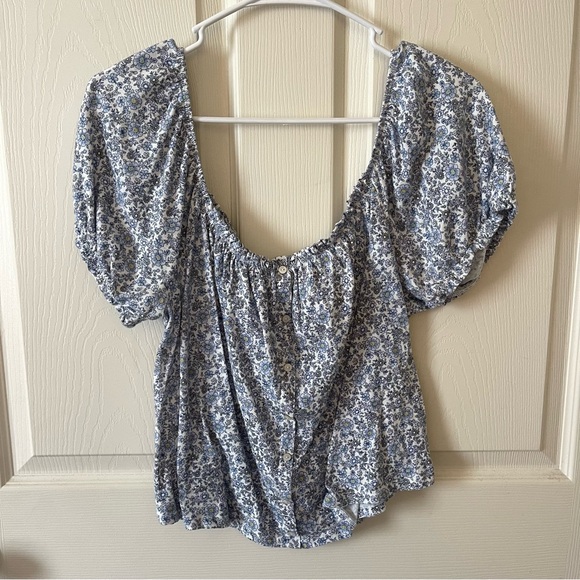 American Eagle off the shoulder top - Picture 1 of 3